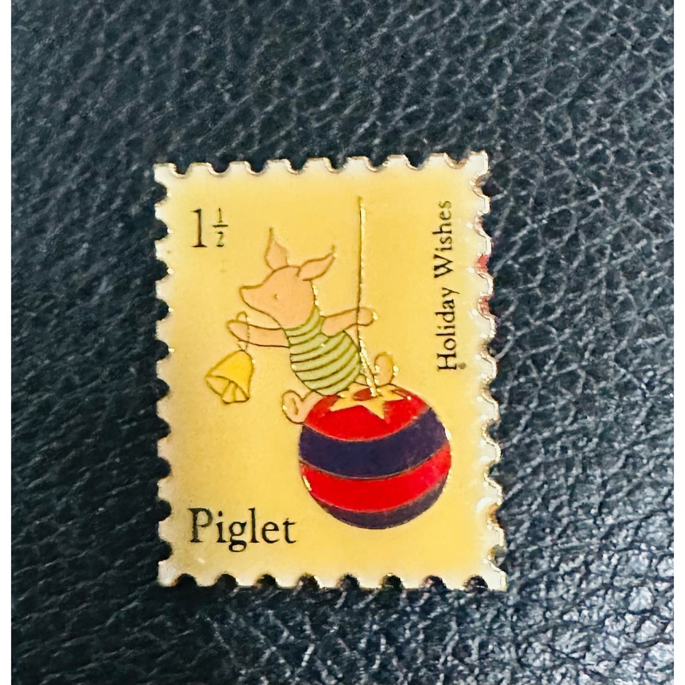 Vintage- Disney Pin- Holiday Piglet